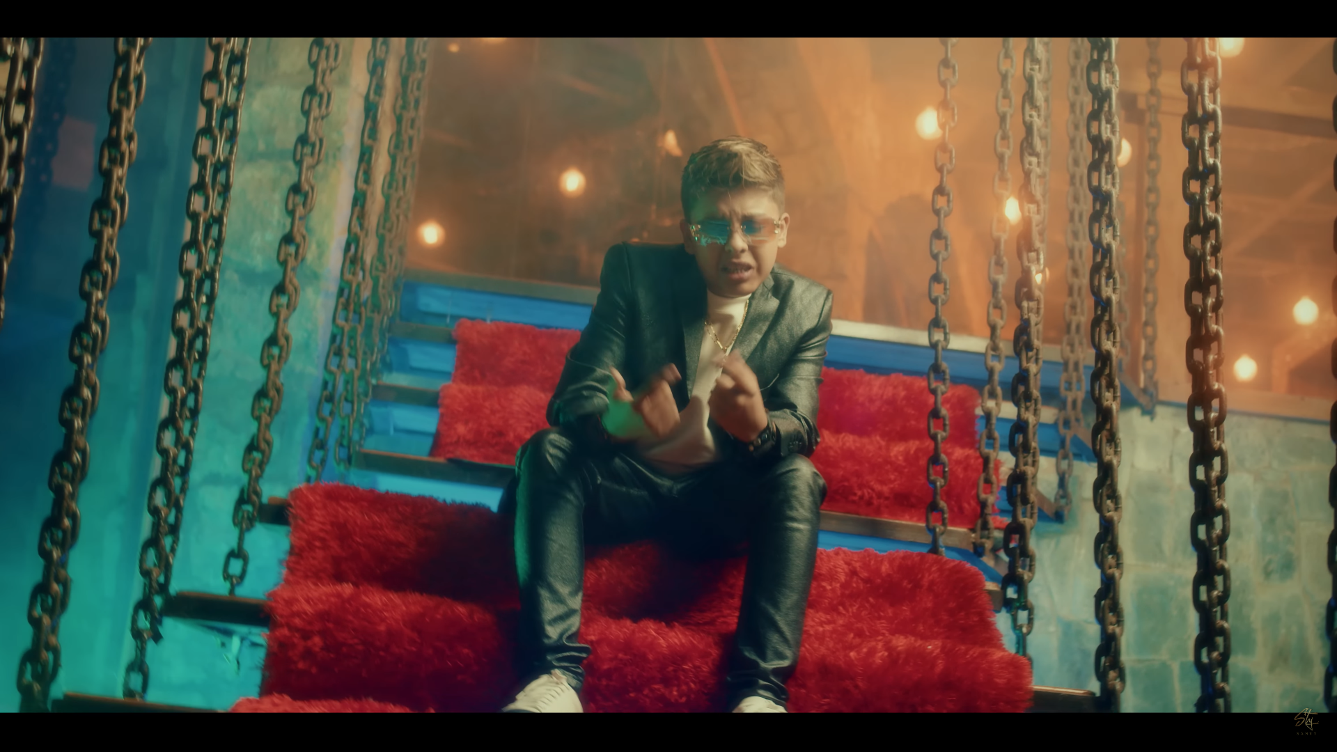 Me Vuelves A Llamar - Santy - (Video Oficial)